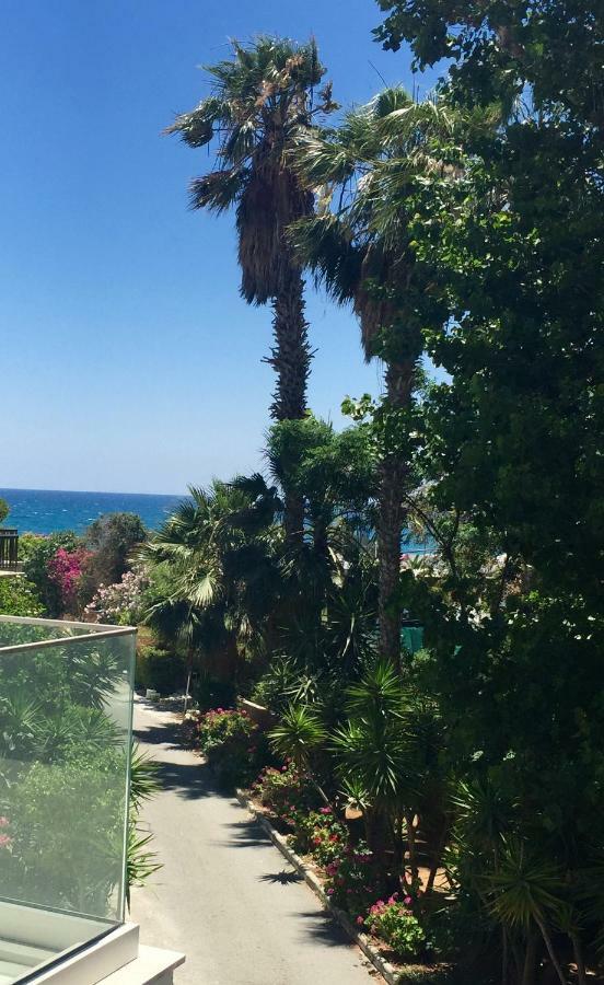 Modern Seaview Beach Studio Limassol Exterior photo