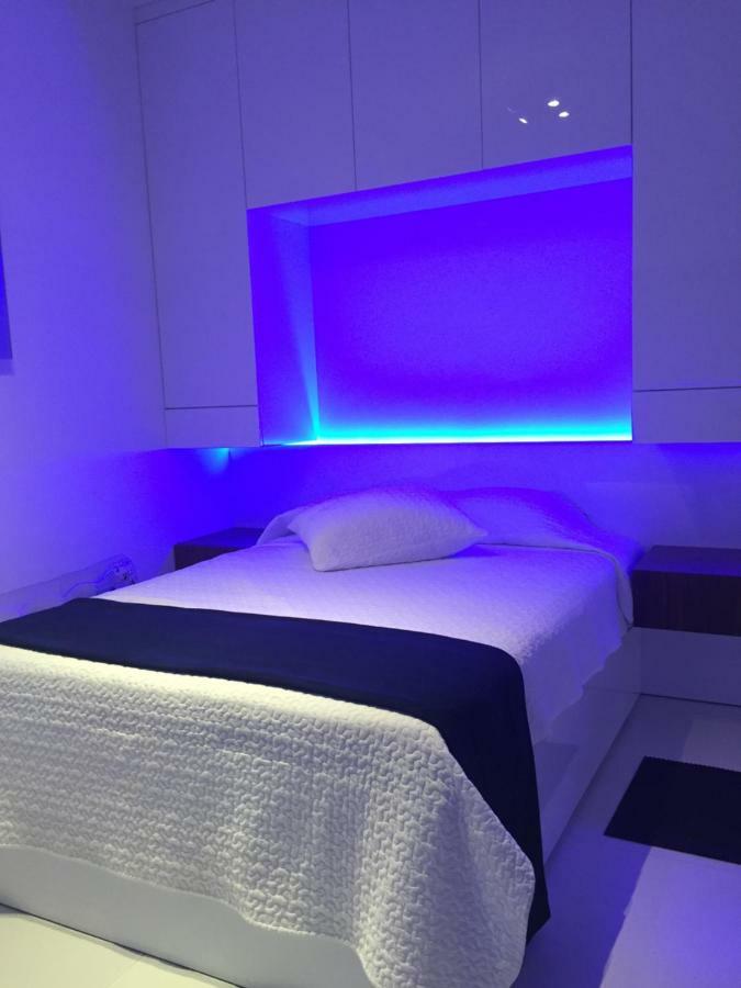 Modern Seaview Beach Studio Limassol Exterior photo
